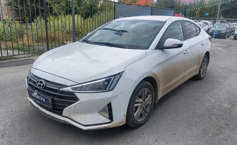 Hyundai Elantra 2020 года за 9 200 000 тг. в Актобе