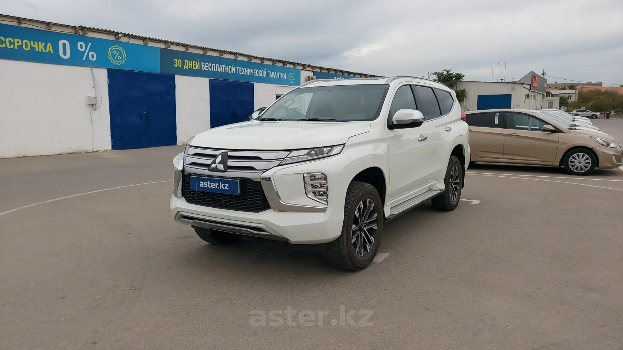 Mitsubishi Montero Sport 2023