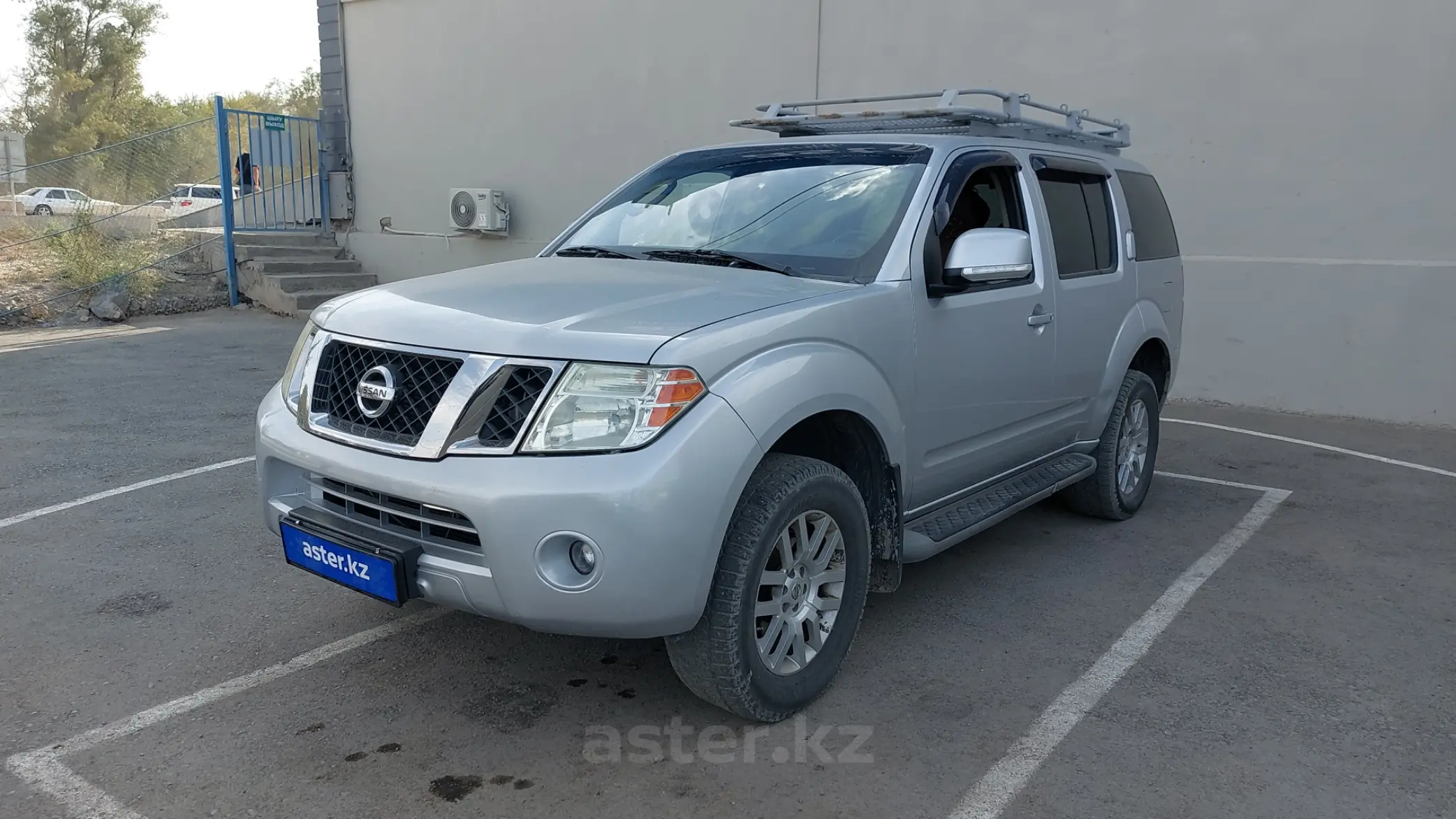 Nissan Pathfinder 2011