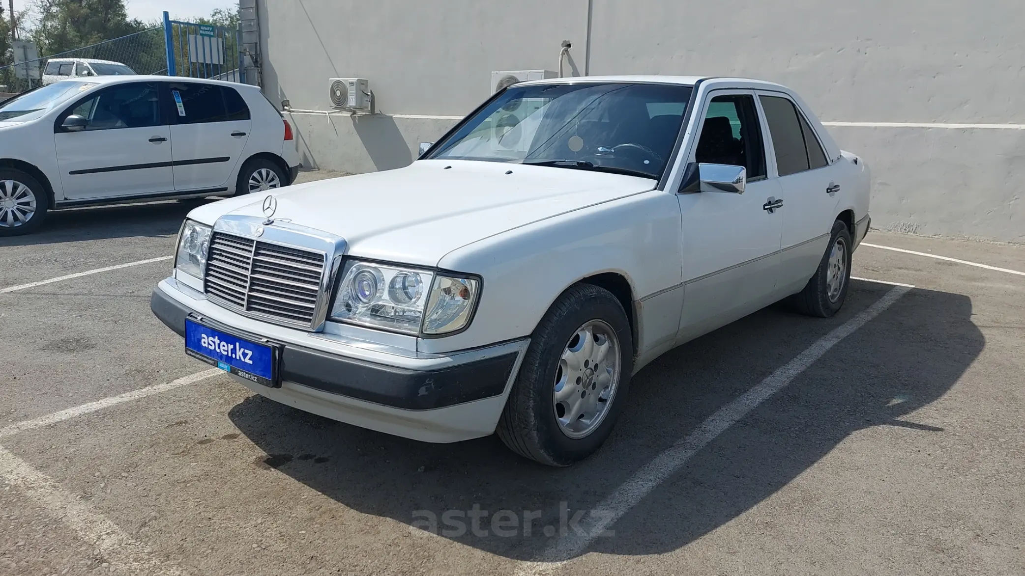 Mercedes-Benz W124 1990