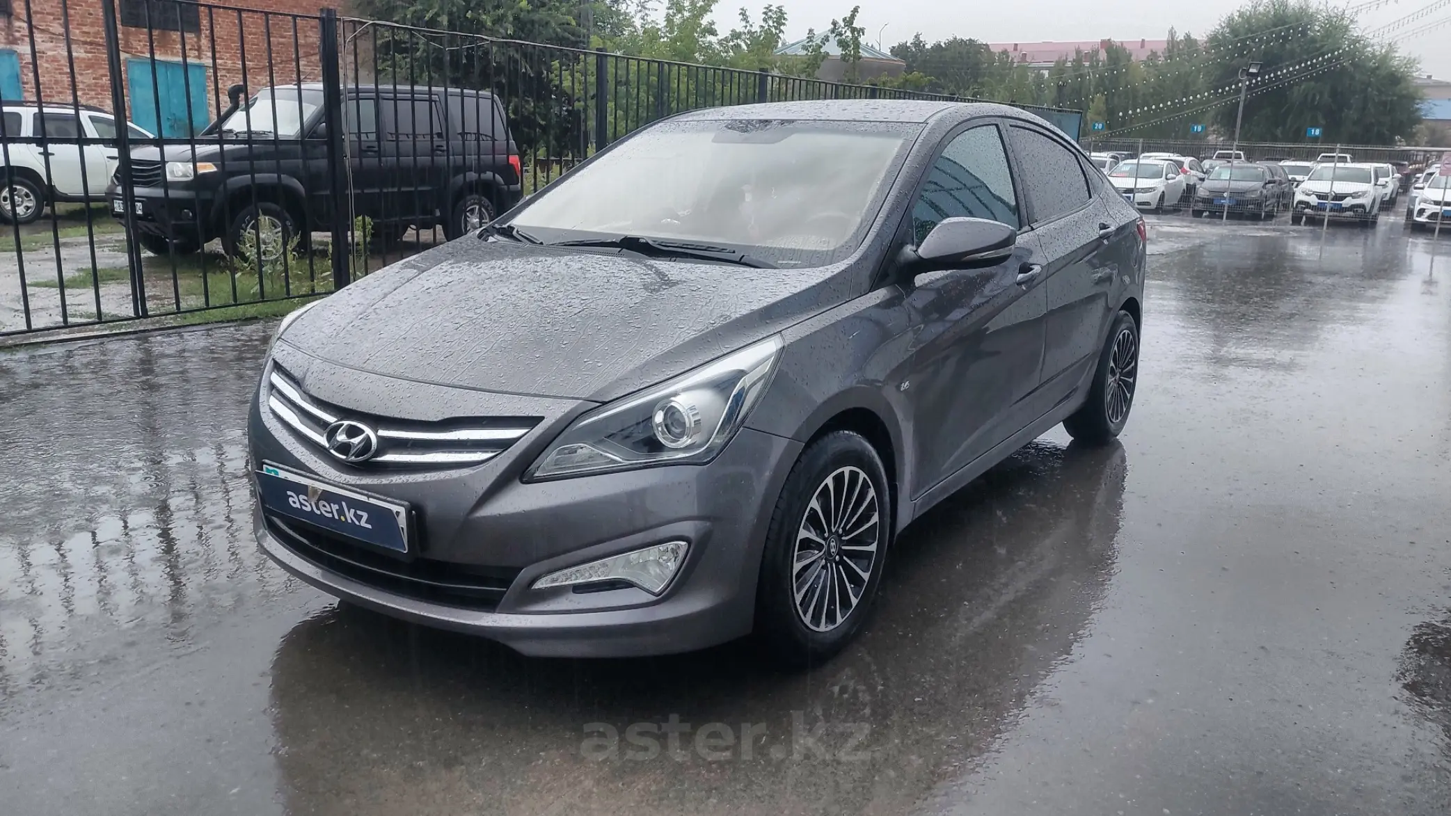 Hyundai Accent 2015