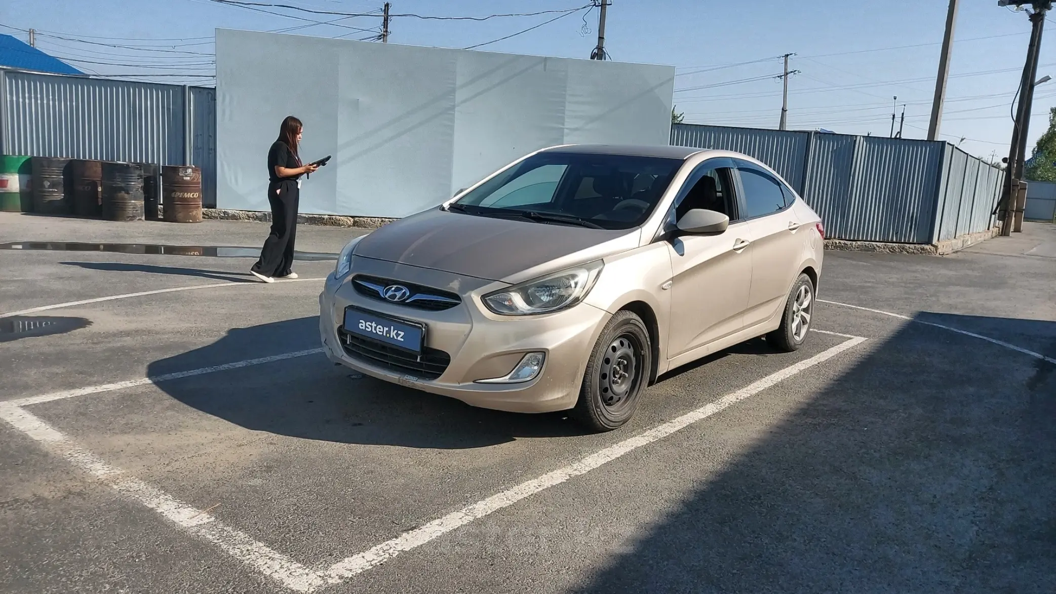 Hyundai Accent 2013