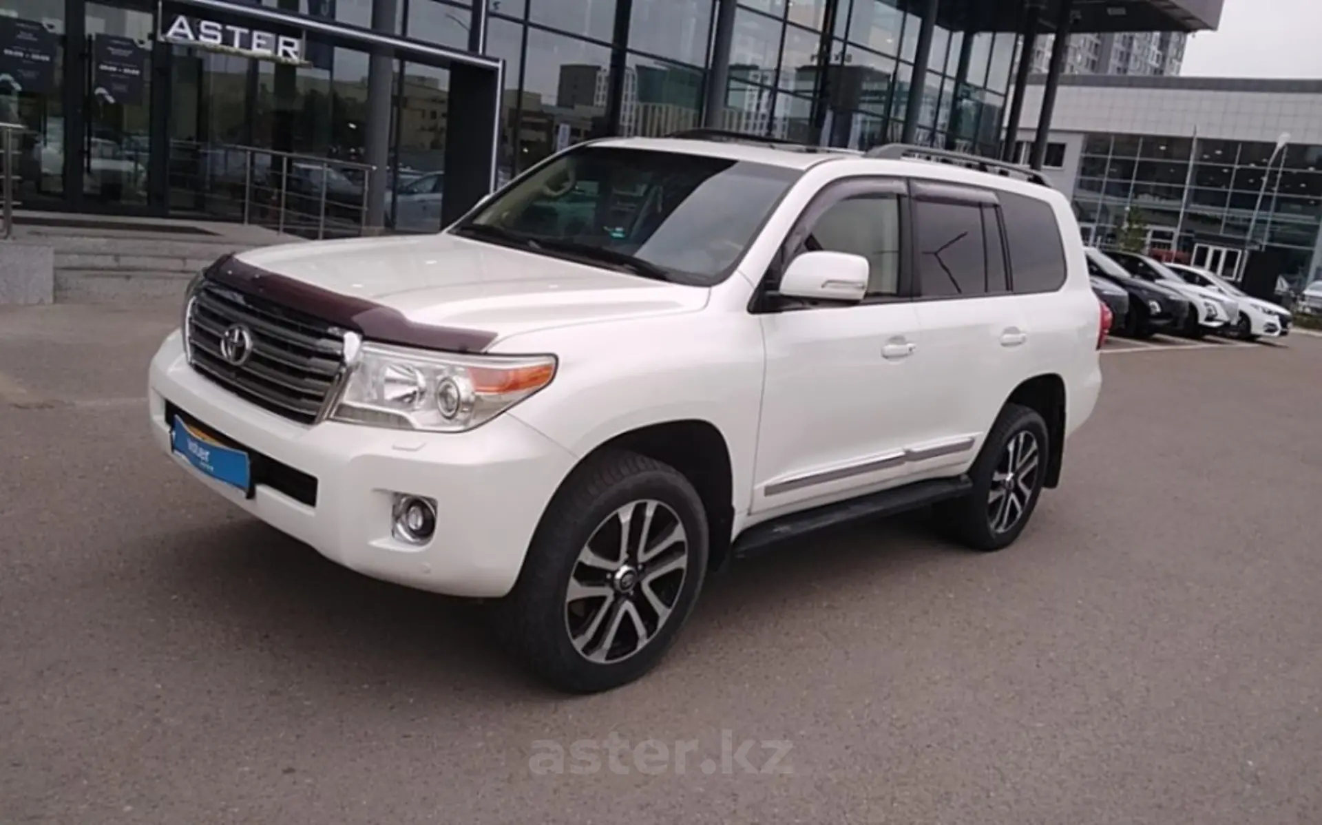 Toyota Land Cruiser 2013