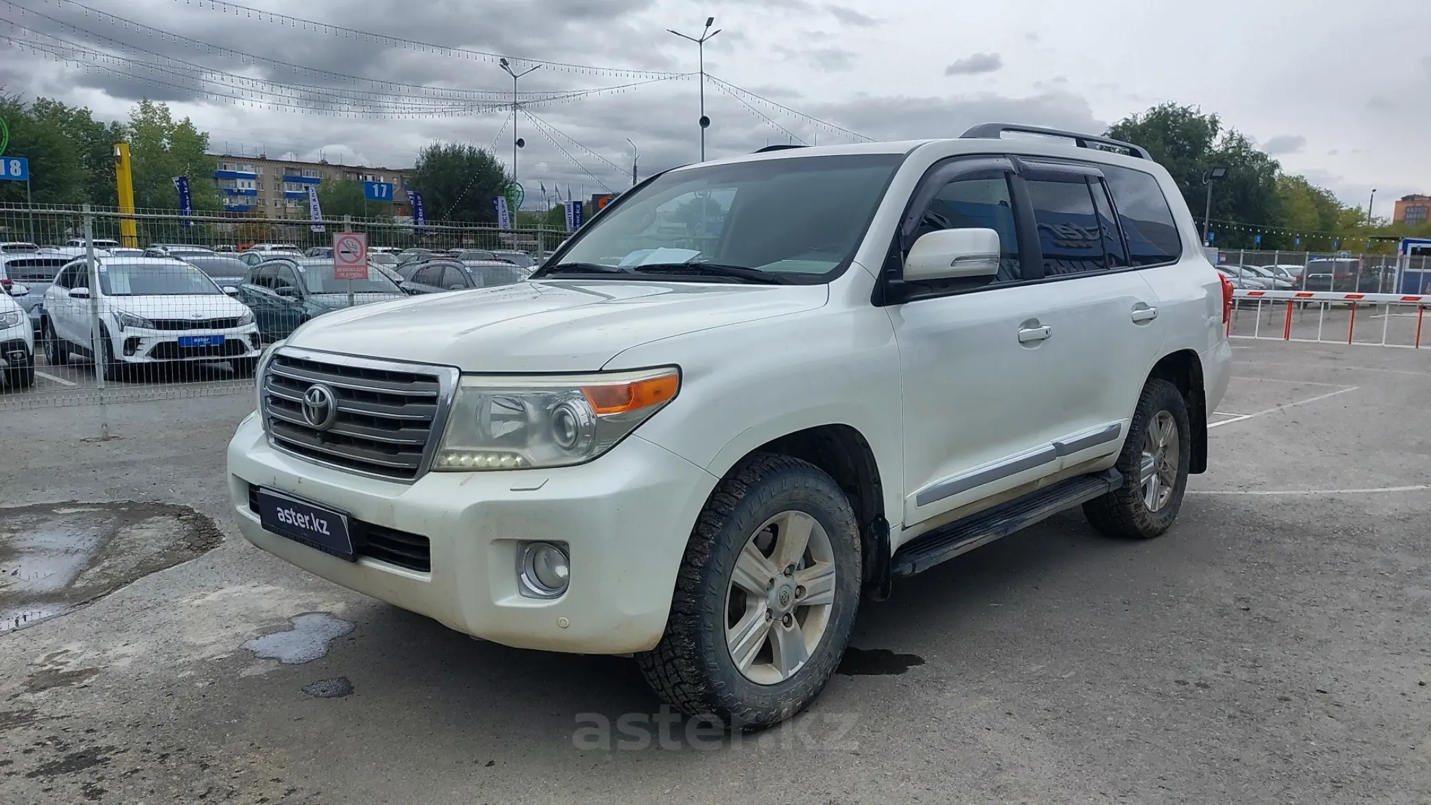 Toyota Land Cruiser 2013