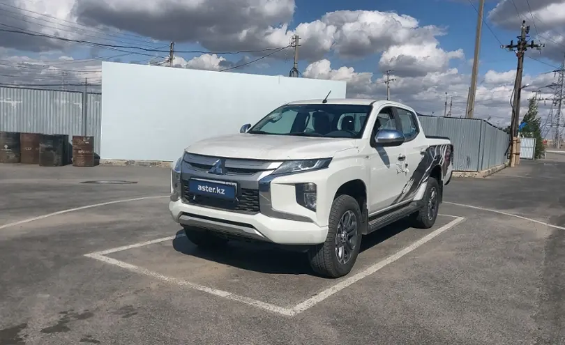 Mitsubishi L200 2023 года за 16 200 000 тг. в Атырау