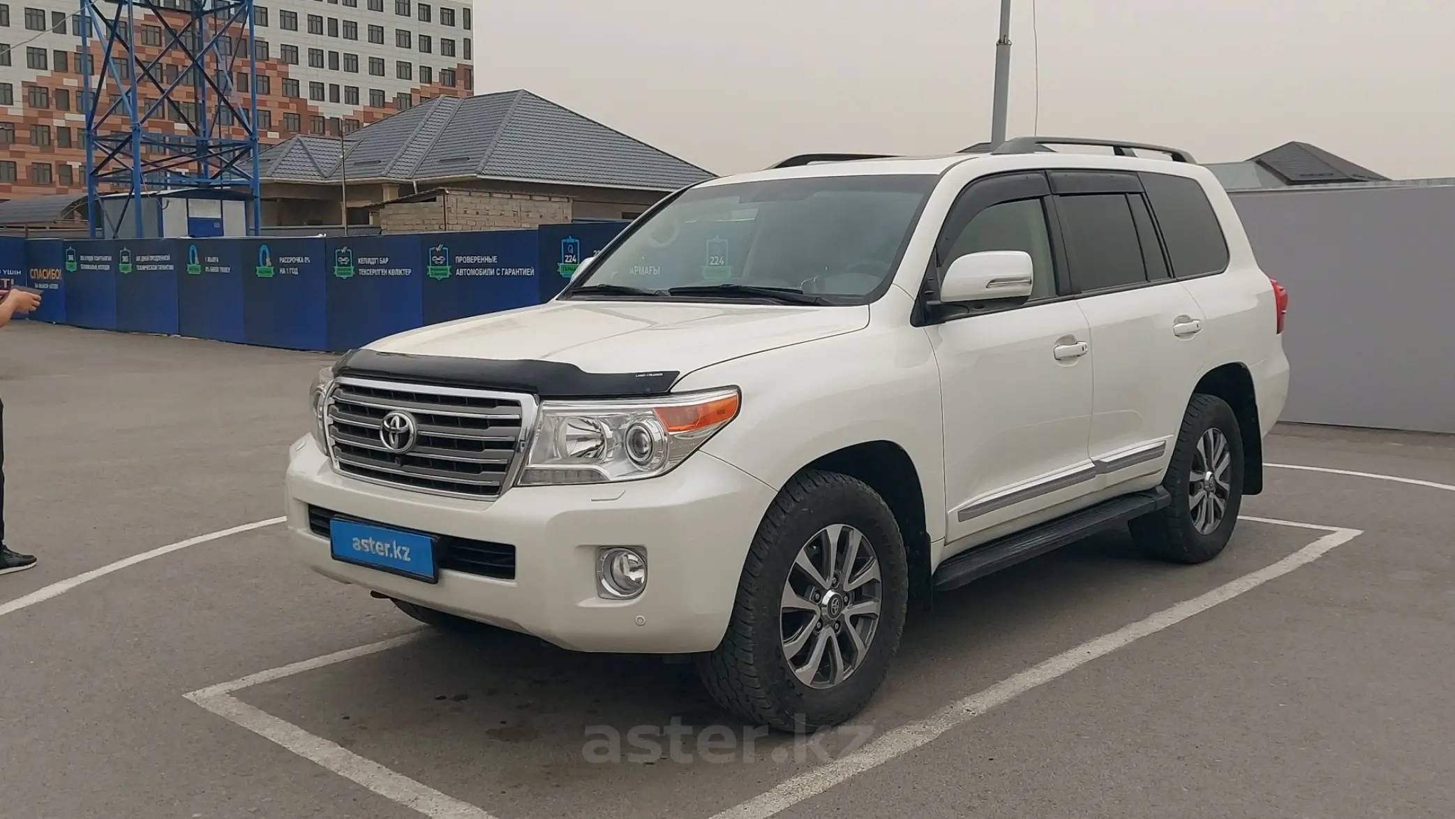 Toyota Land Cruiser 2013