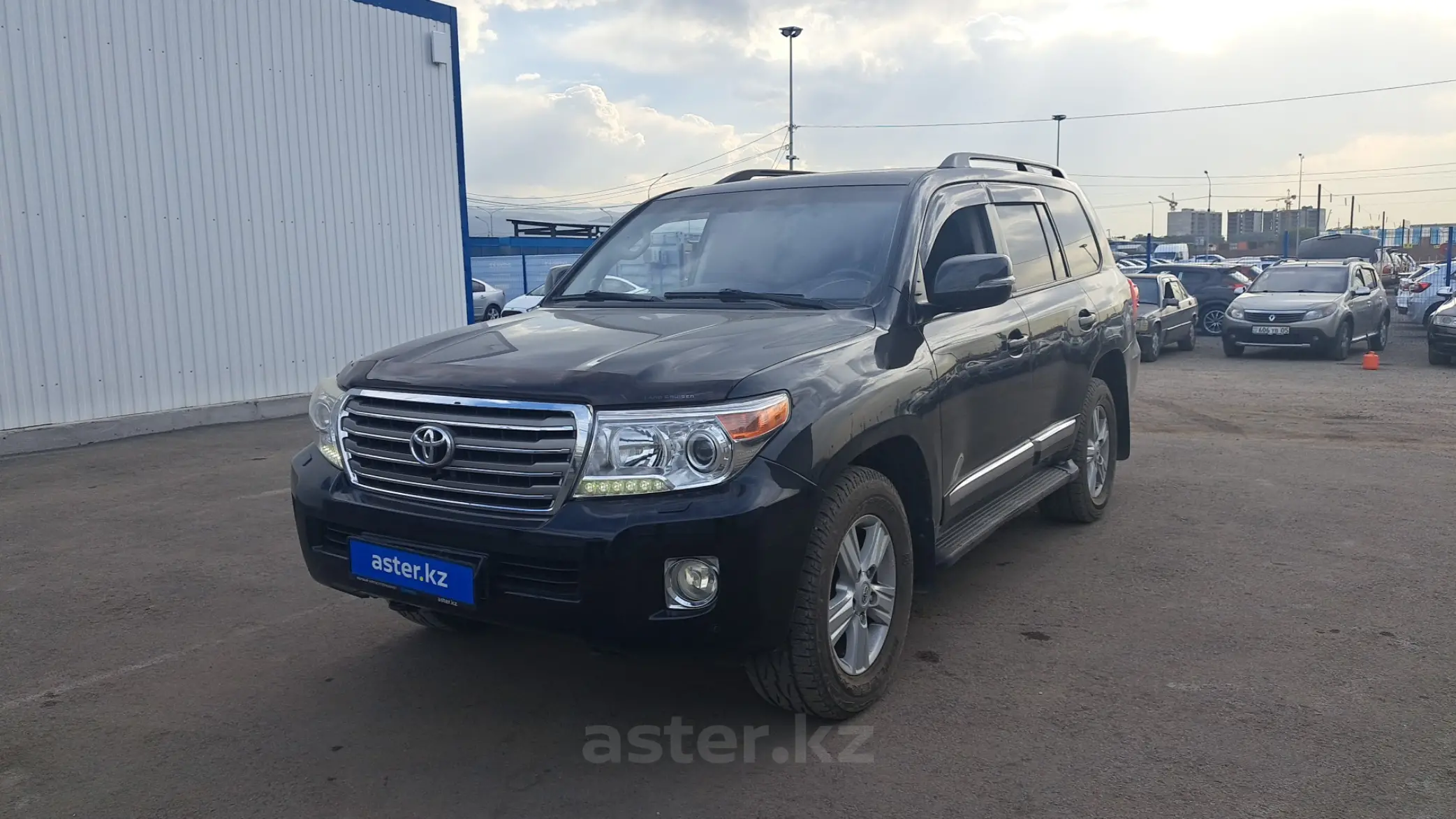 Toyota Land Cruiser 2013