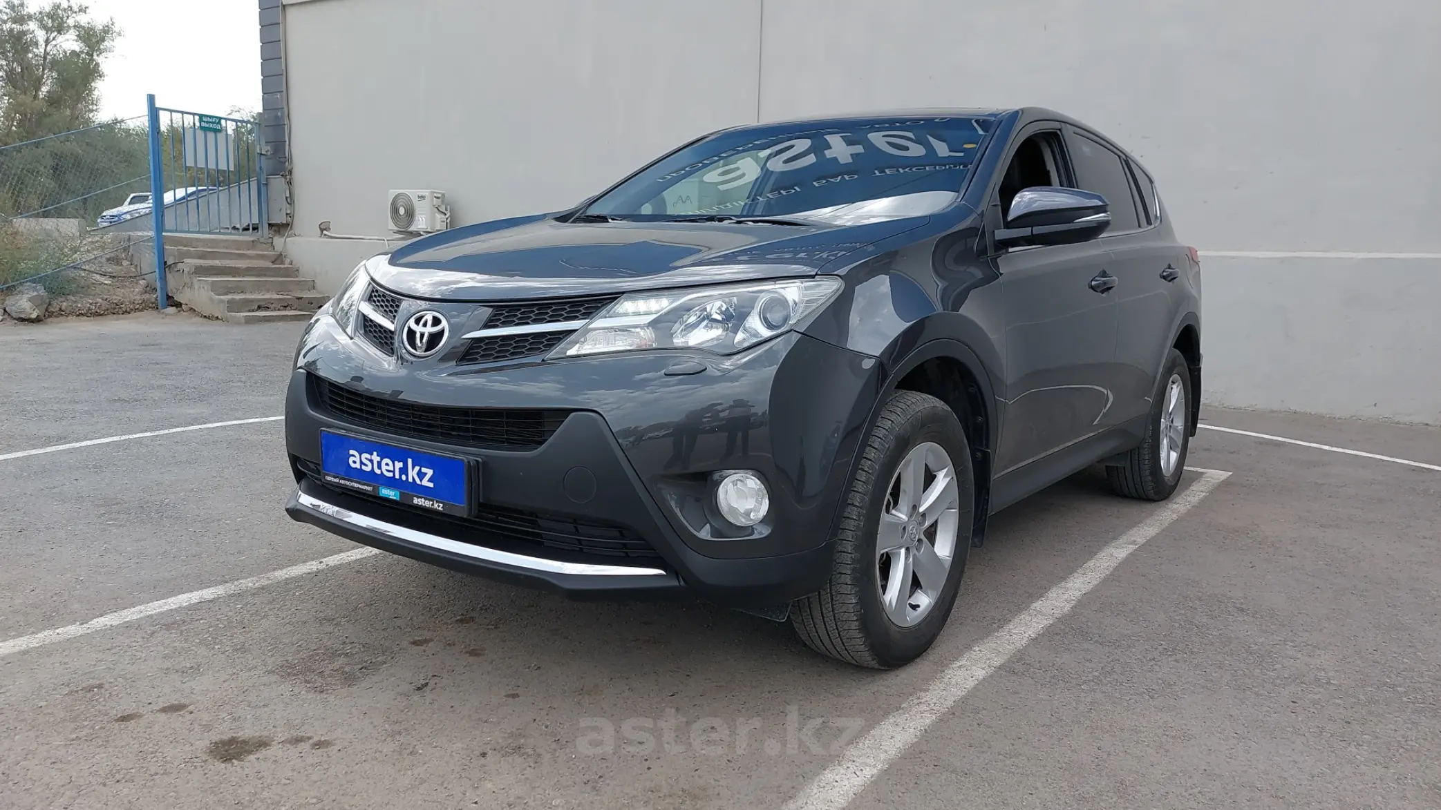 Toyota RAV4 2013