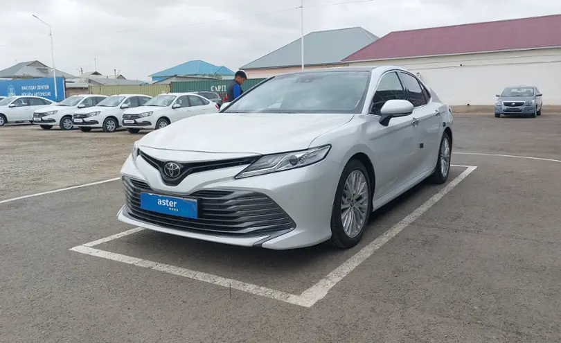 Toyota Camry 2019 года за 17 000 000 тг. в Кызылорда