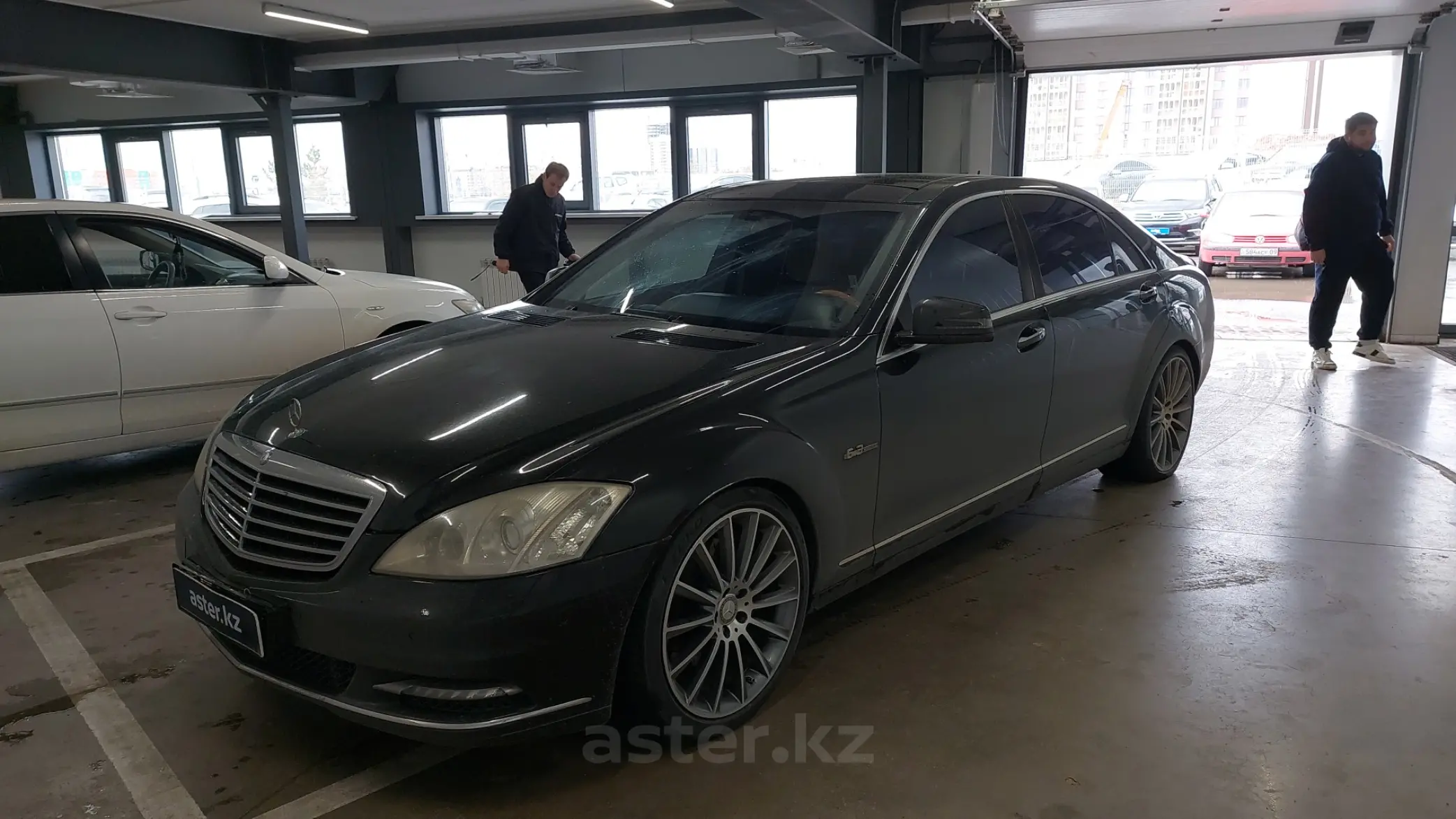 Mercedes-Benz S-Класс 2005