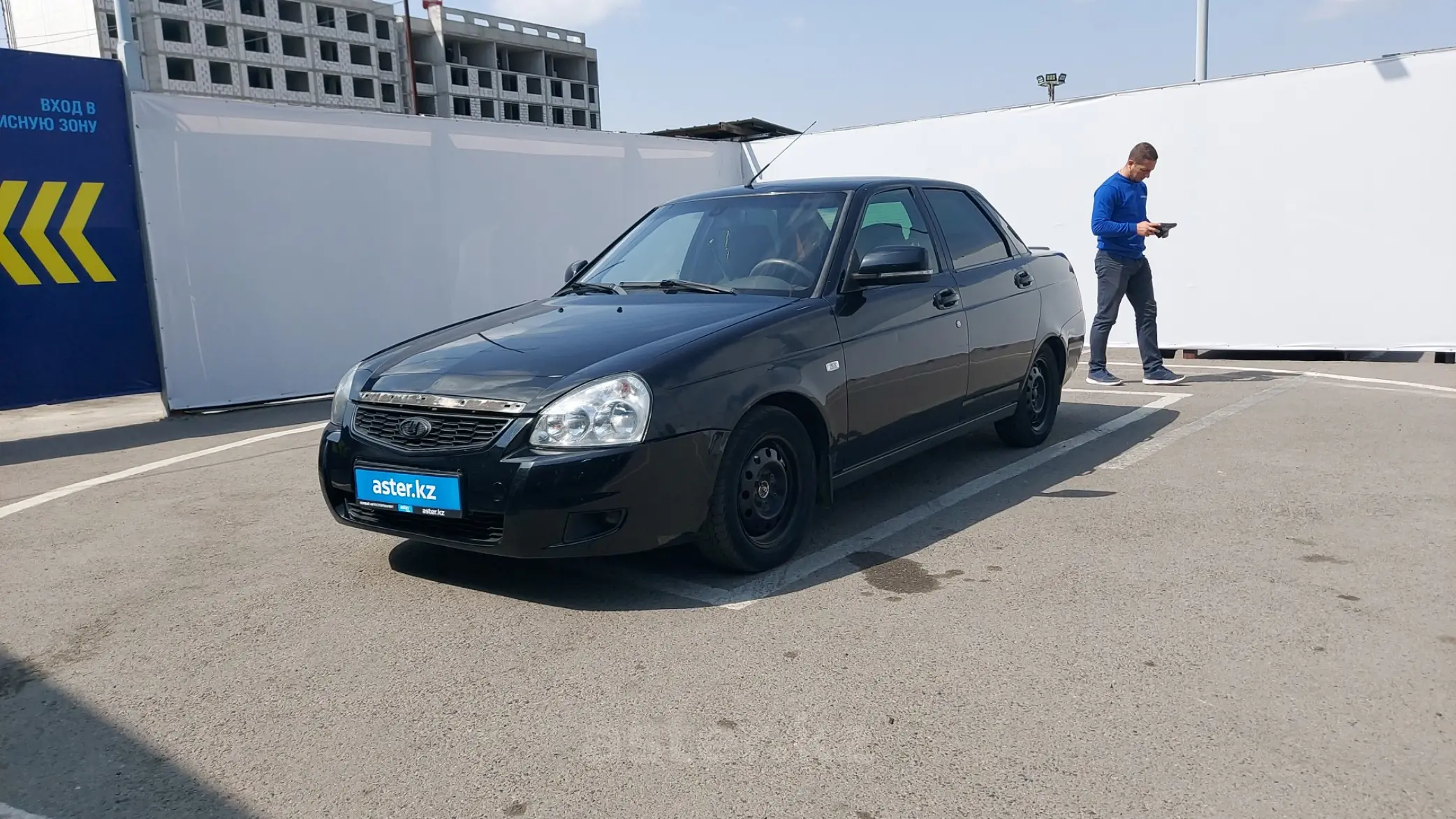 LADA (ВАЗ) Priora 2012