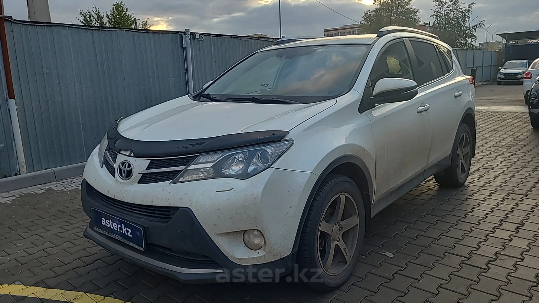 Toyota RAV4 2014