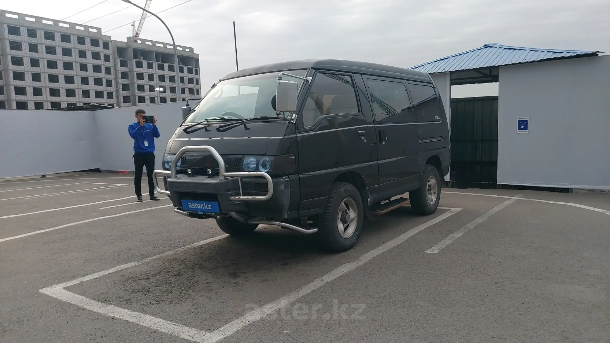 Mitsubishi Delica 1992