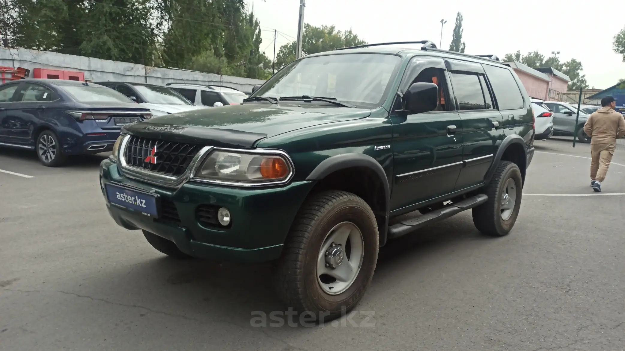 Mitsubishi Montero Sport 2000