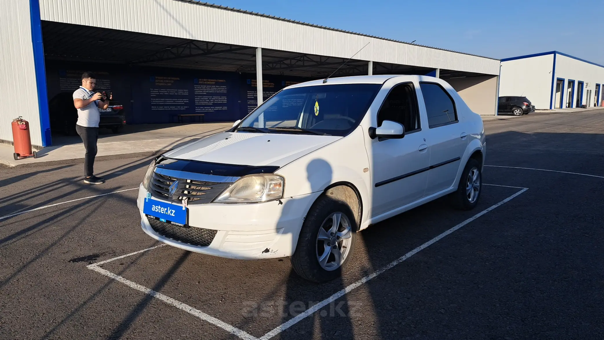 Renault Logan 2013