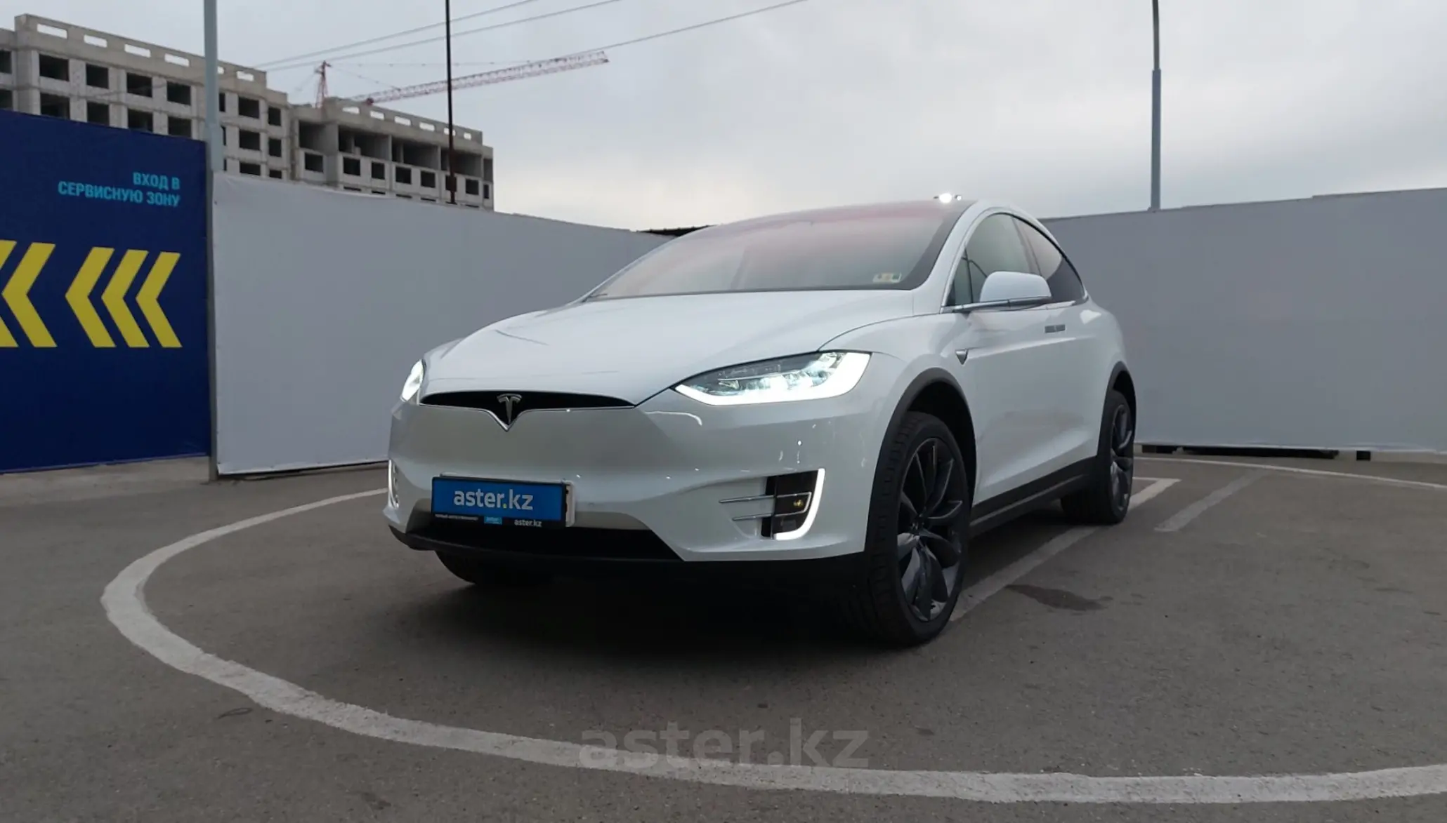 Tesla Model X 2018