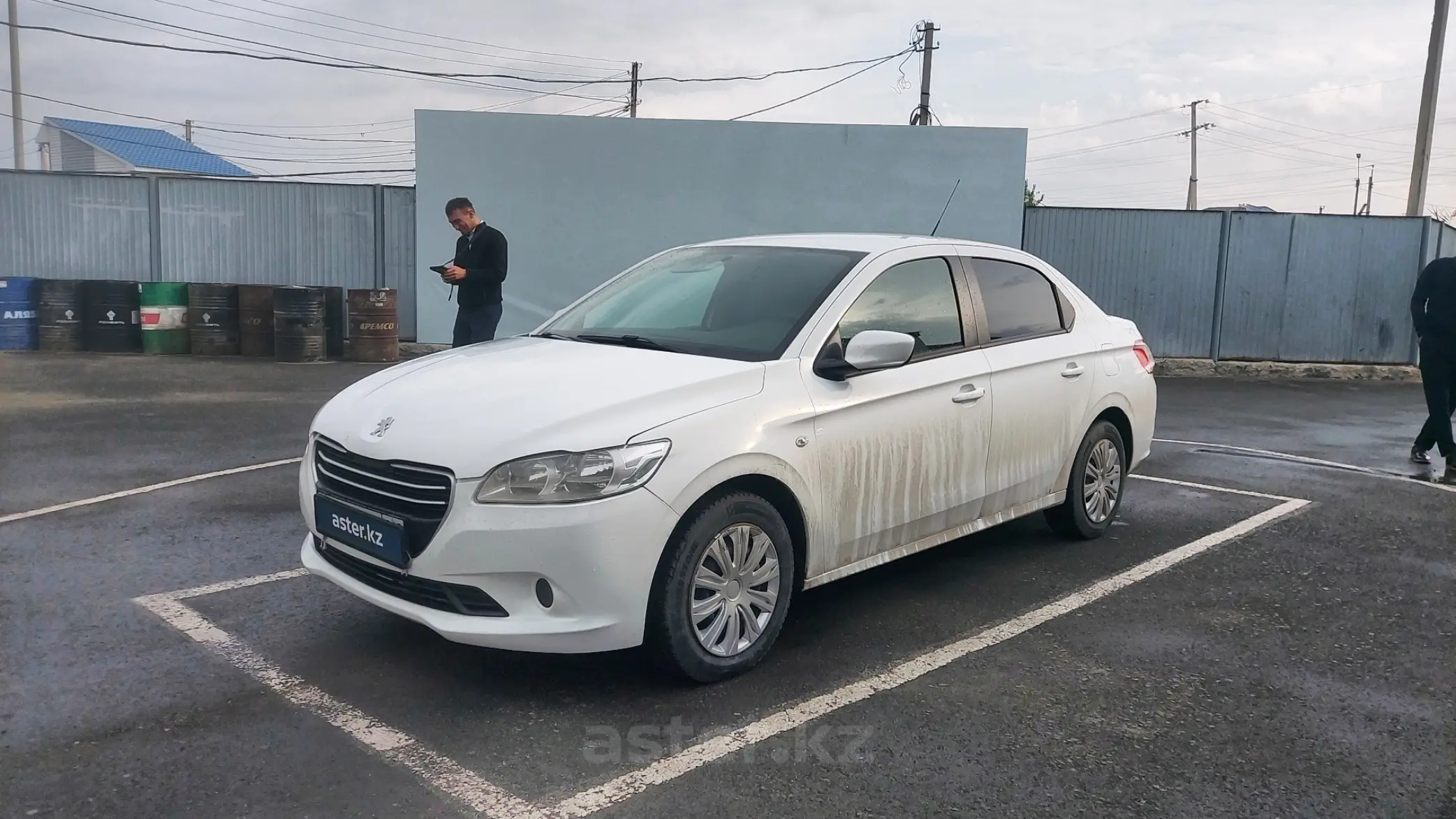 Peugeot 301 2014