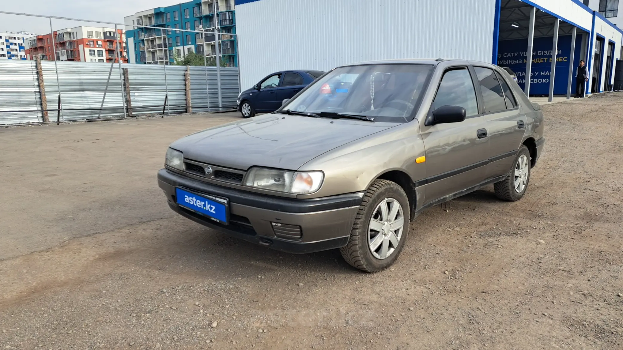 Nissan Sunny 1992