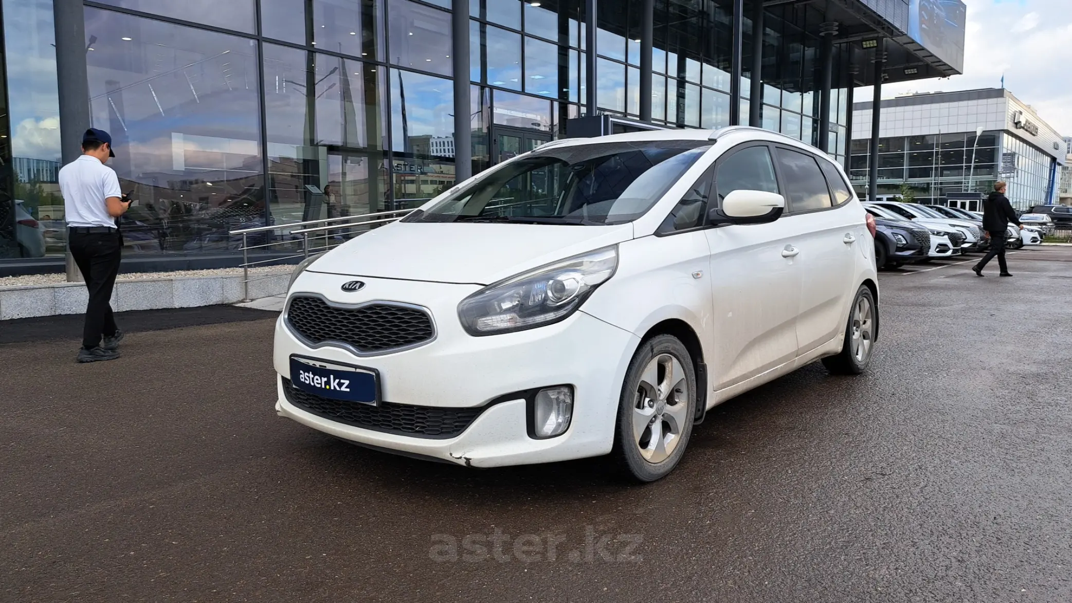 Kia Carens 2015