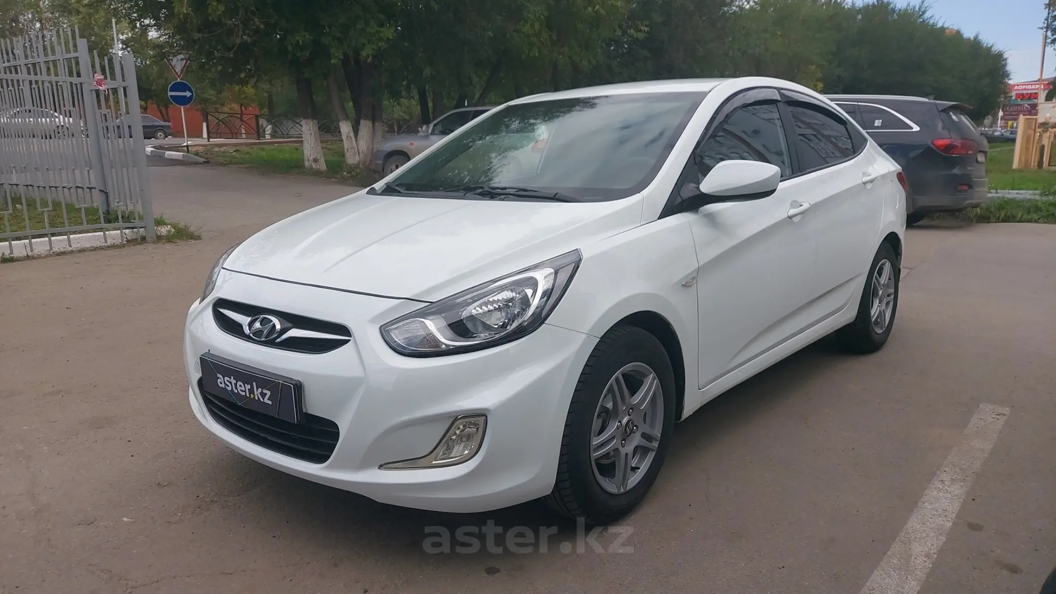 Hyundai Accent 2013