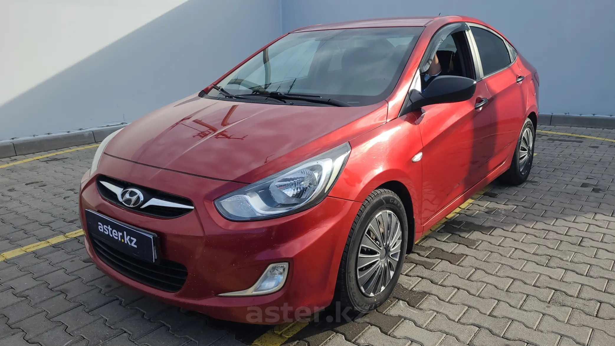 Hyundai Accent 2013