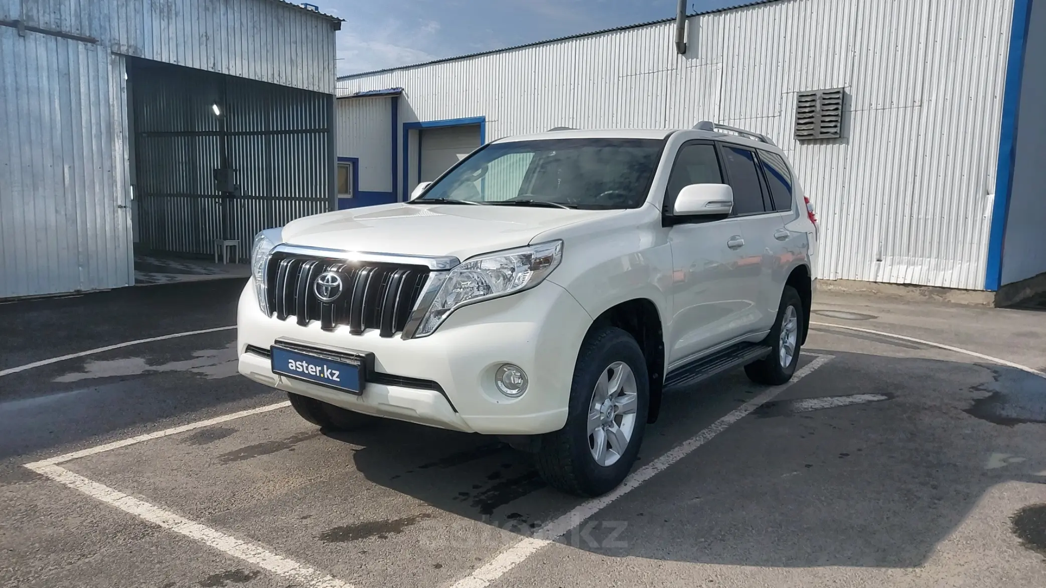 Toyota Land Cruiser Prado 2014