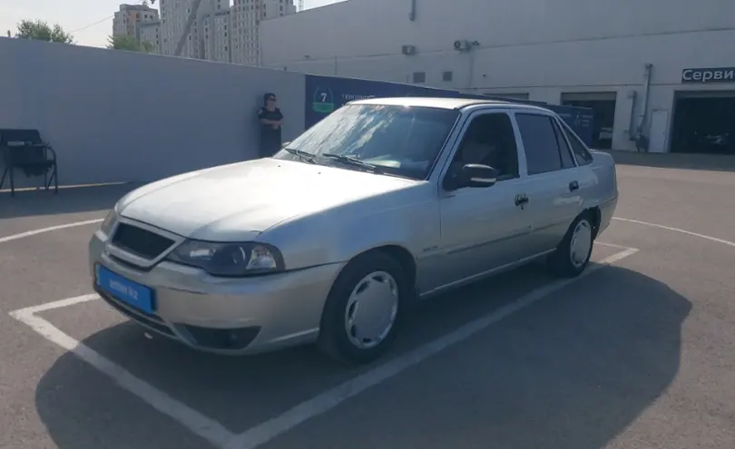 Daewoo Nexia серая