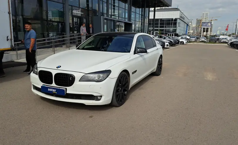 BMW 7 серии 2009 года за 11 000 000 тг. в Астана