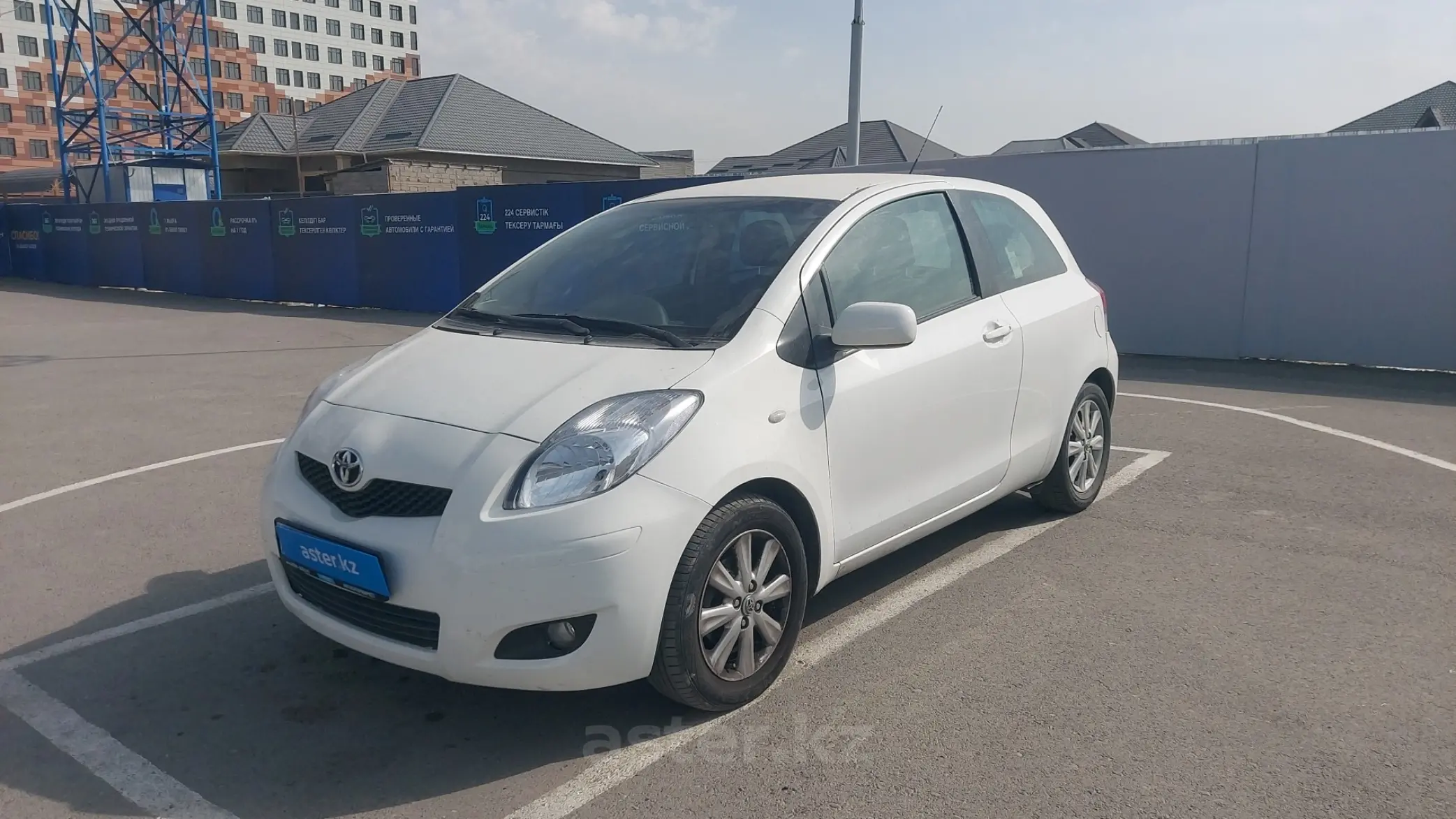 Toyota Yaris 2011