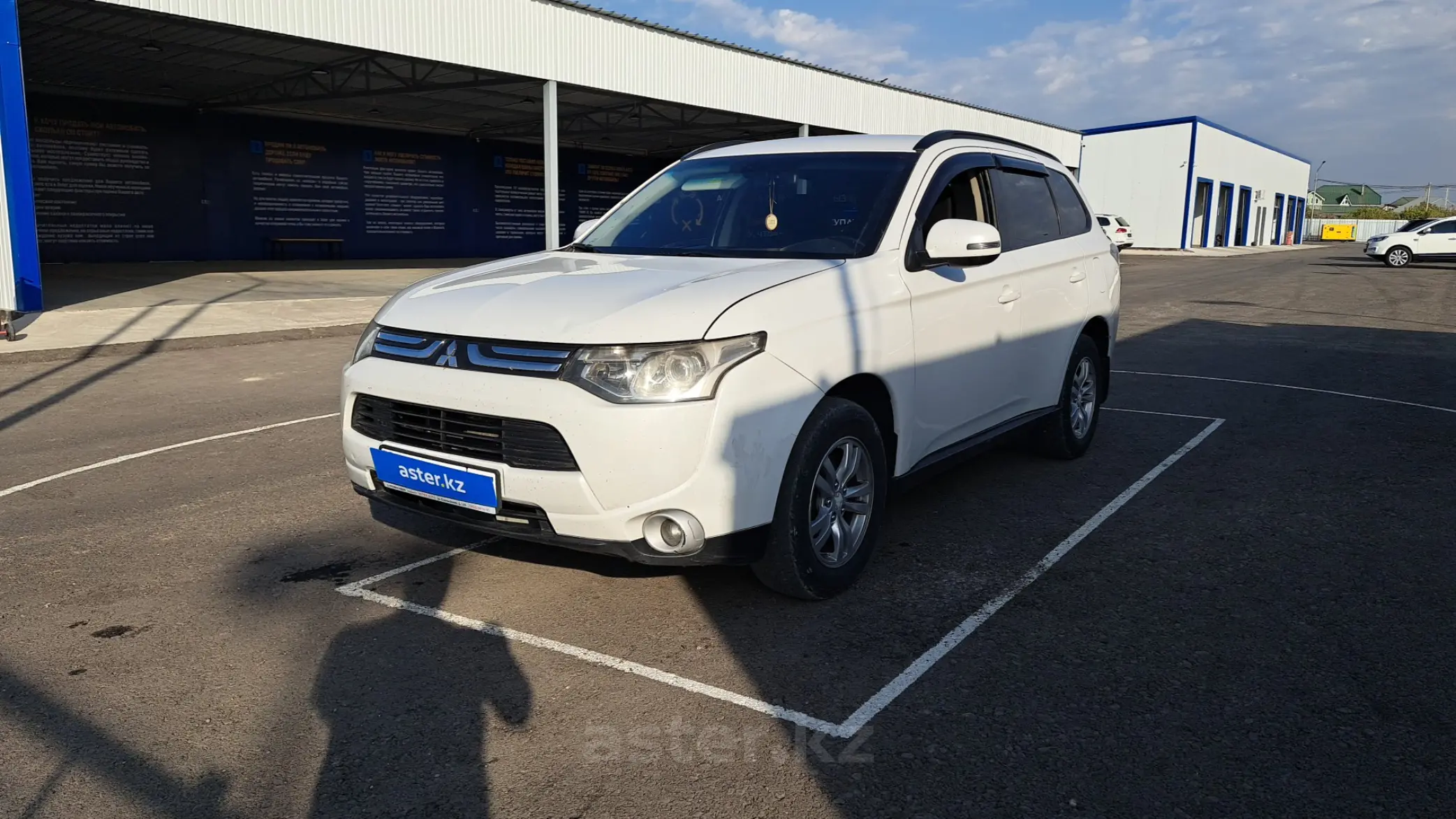 Mitsubishi Outlander 2012