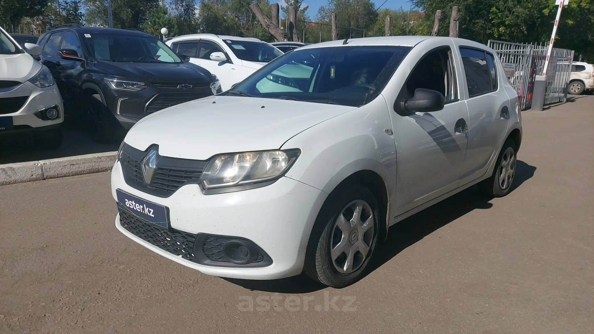 Renault Sandero 2015