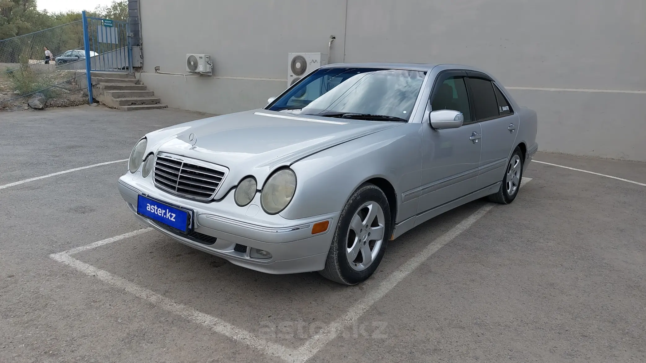 Mercedes-Benz E-Класс 2001