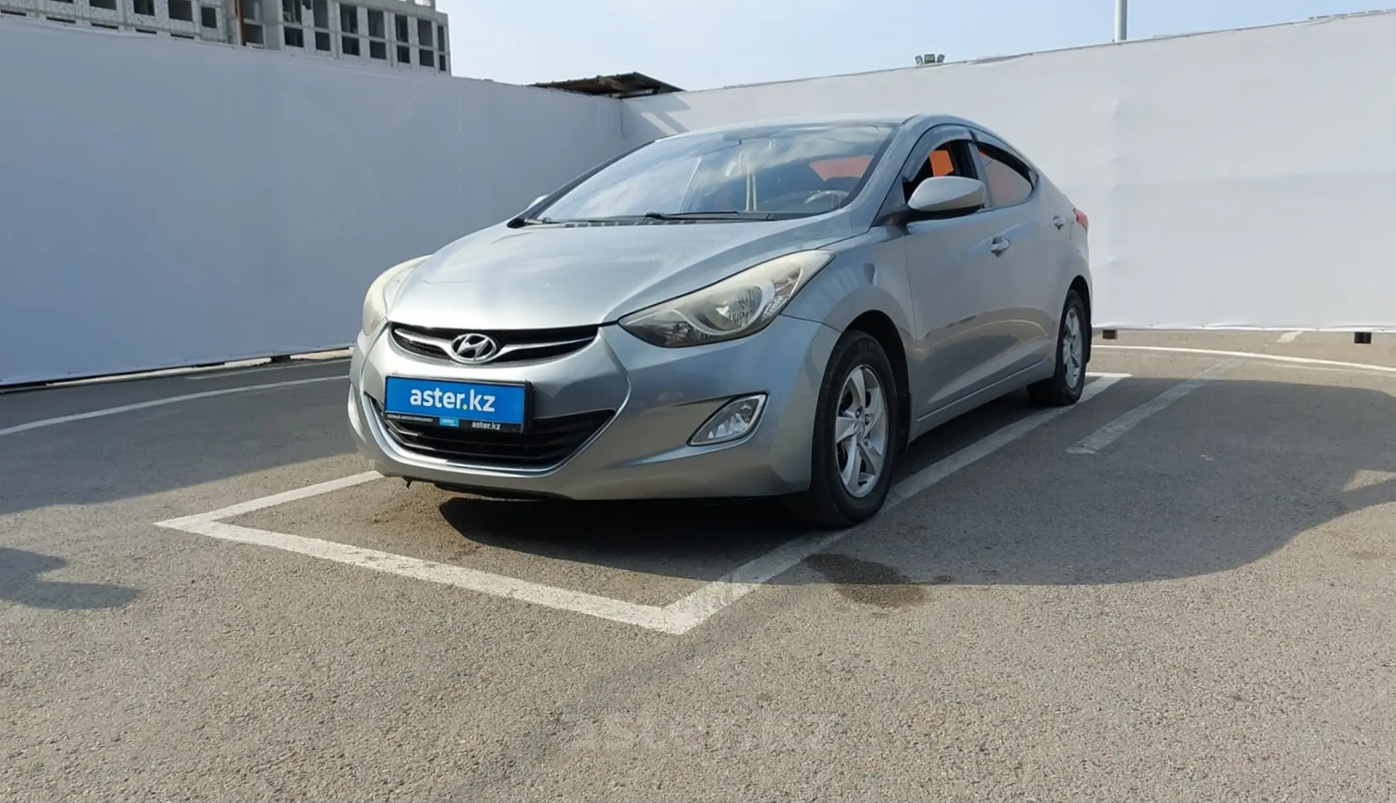 Hyundai Elantra 2013