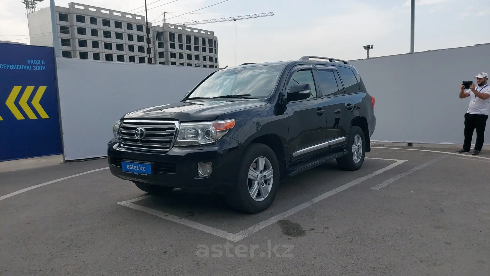 Toyota Land Cruiser 2013