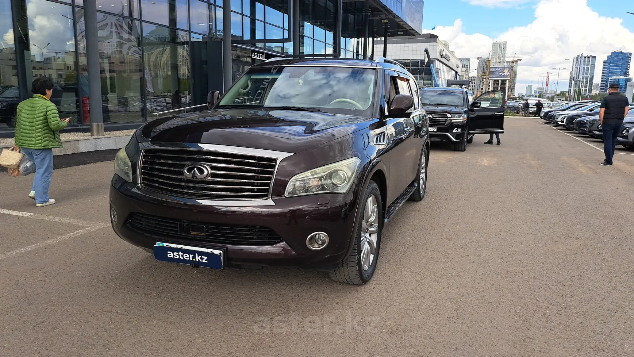 Infiniti QX56 2013