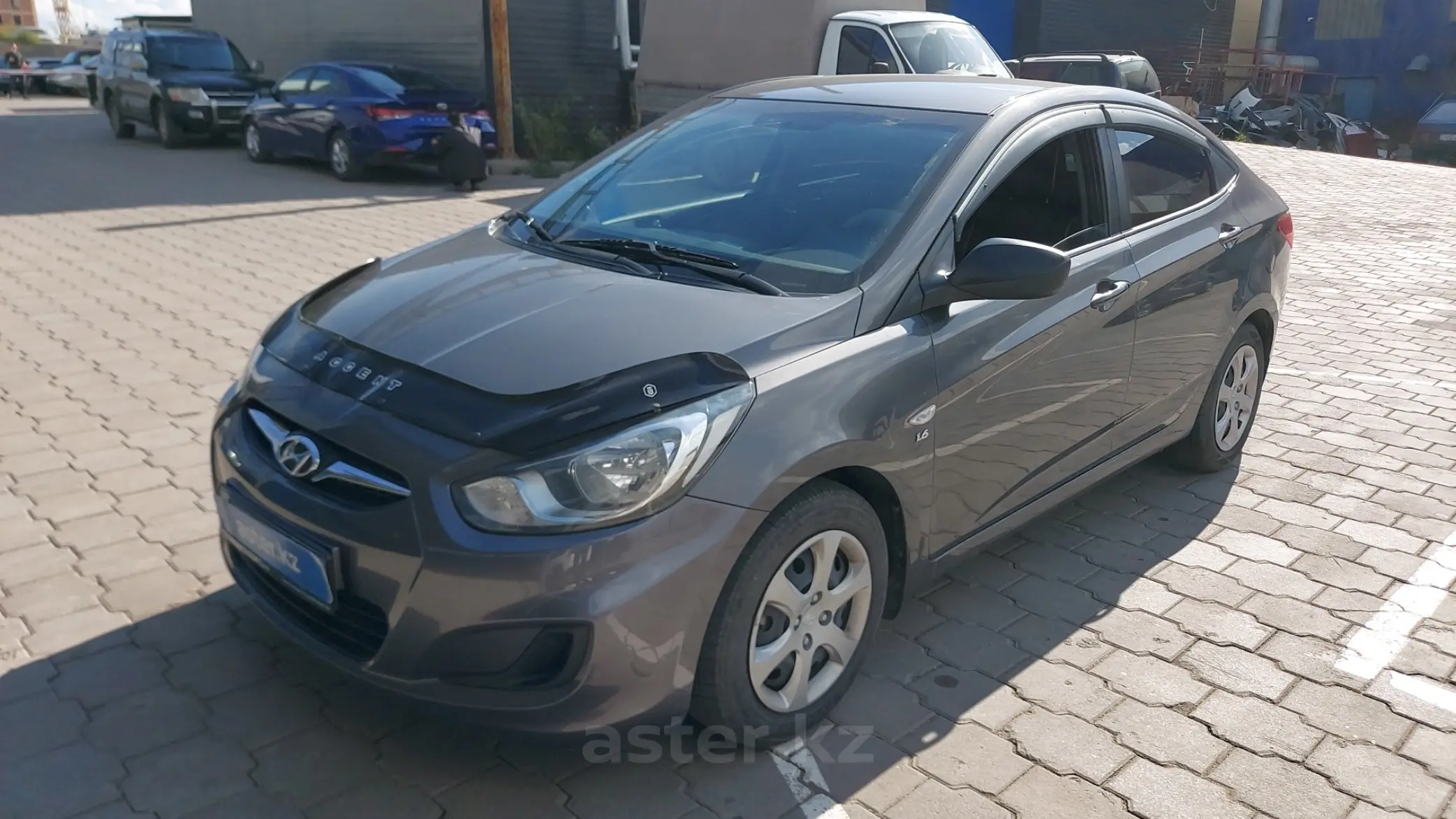 Hyundai Accent 2013