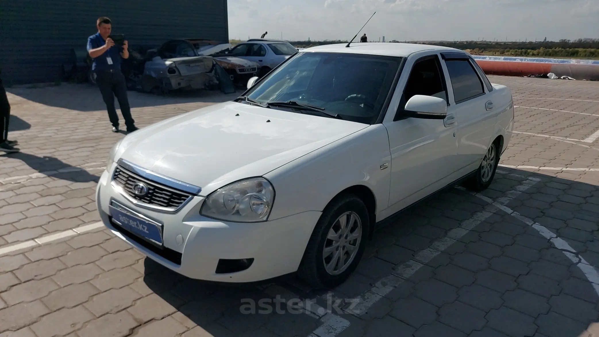 LADA (ВАЗ) Priora 2015