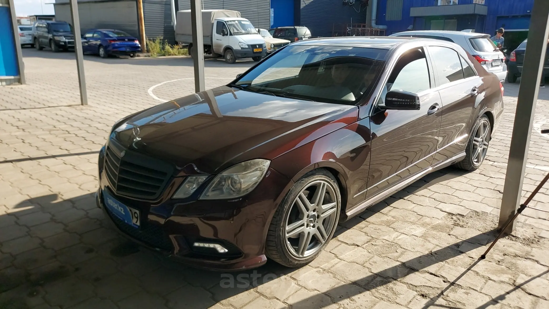 Mercedes-Benz E-Класс 2011