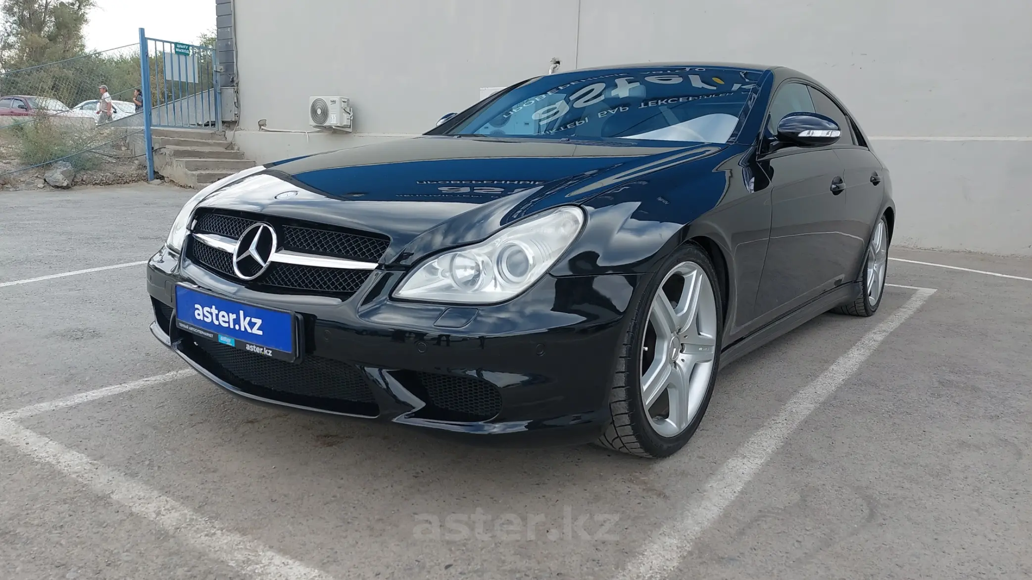 Мерседес банан CLS 2004