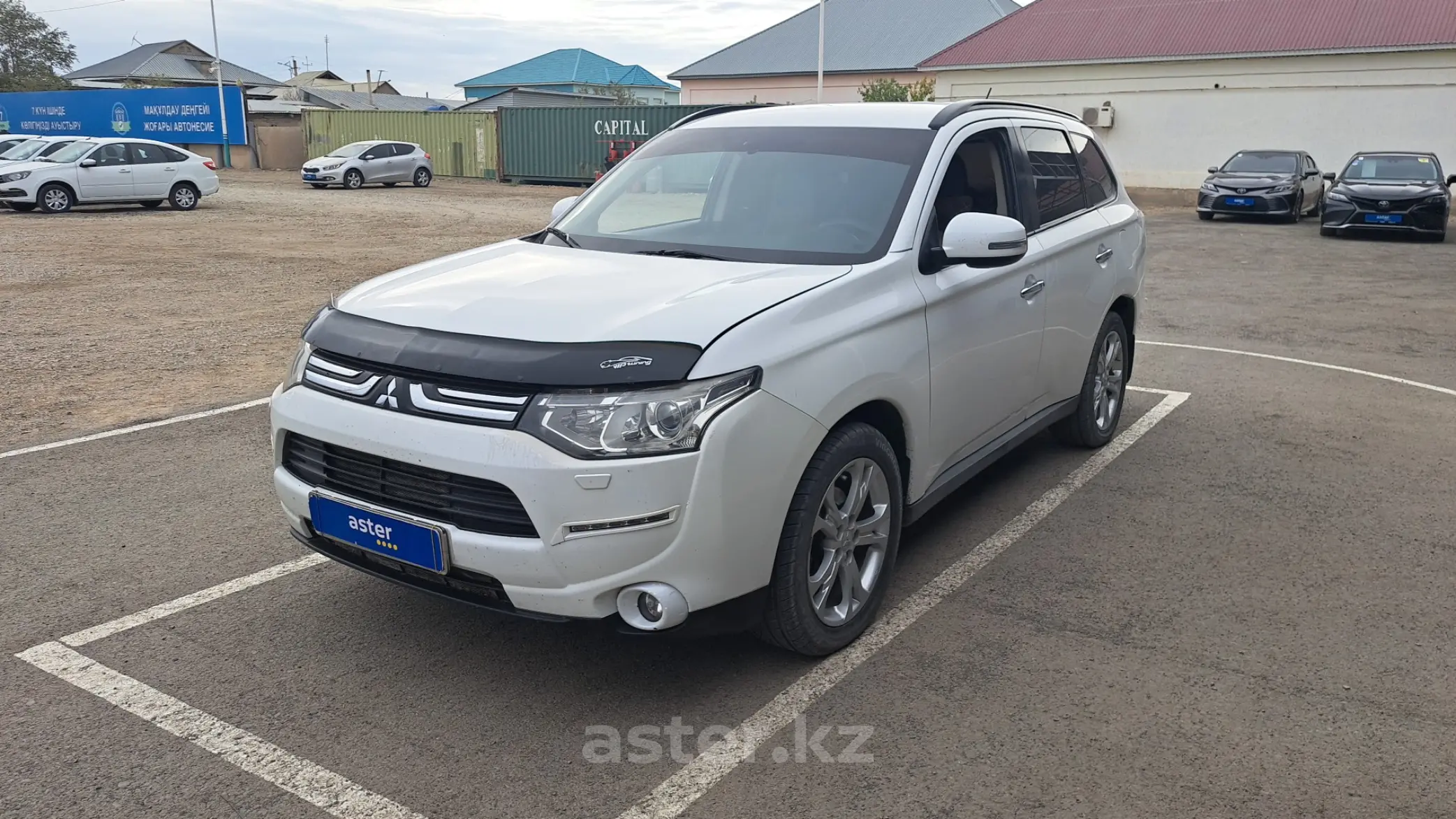 Mitsubishi Outlander 2012