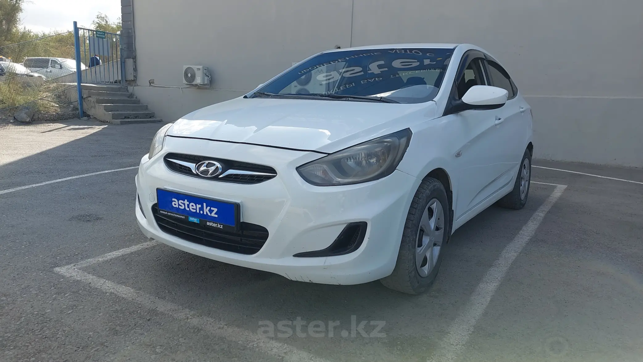 Hyundai Solaris 2012