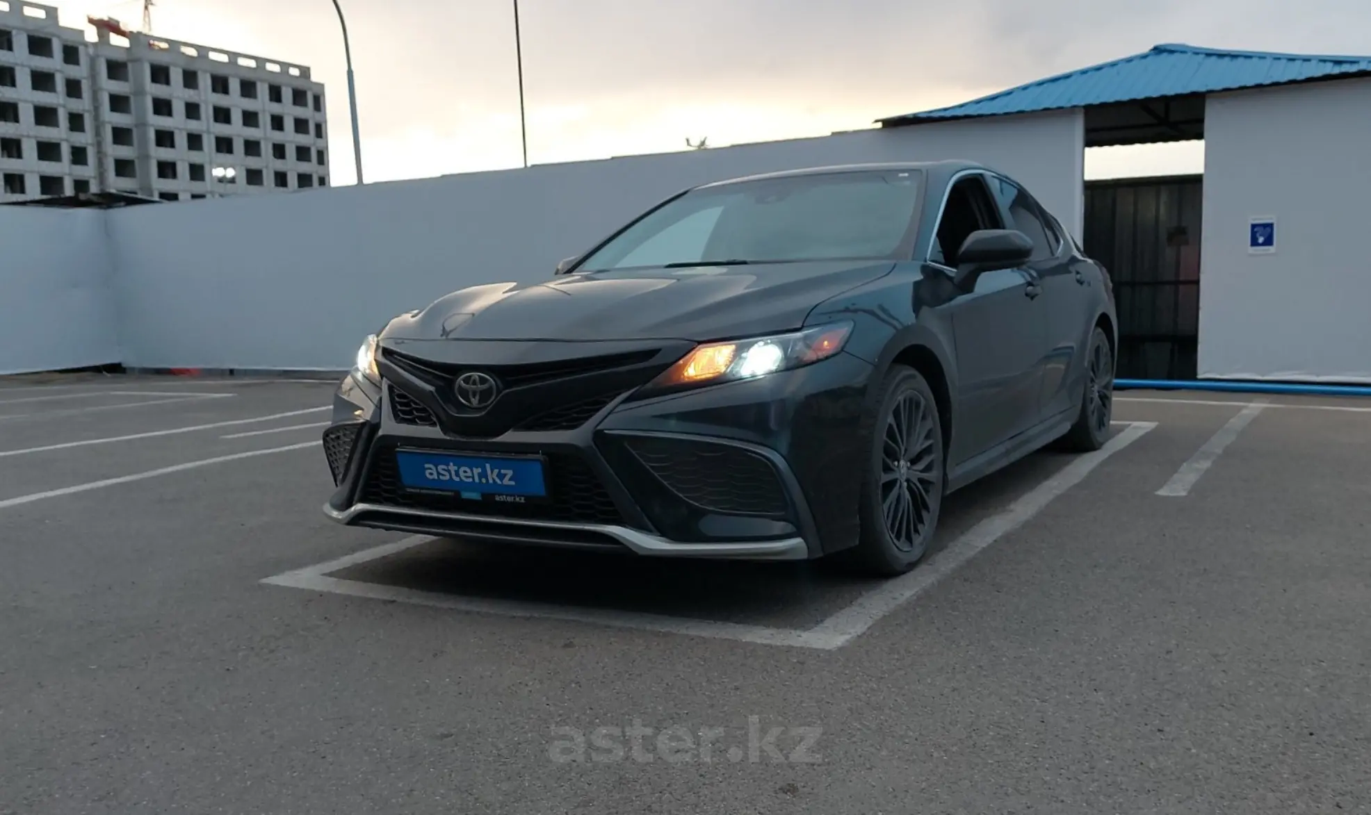 Toyota Camry 2021