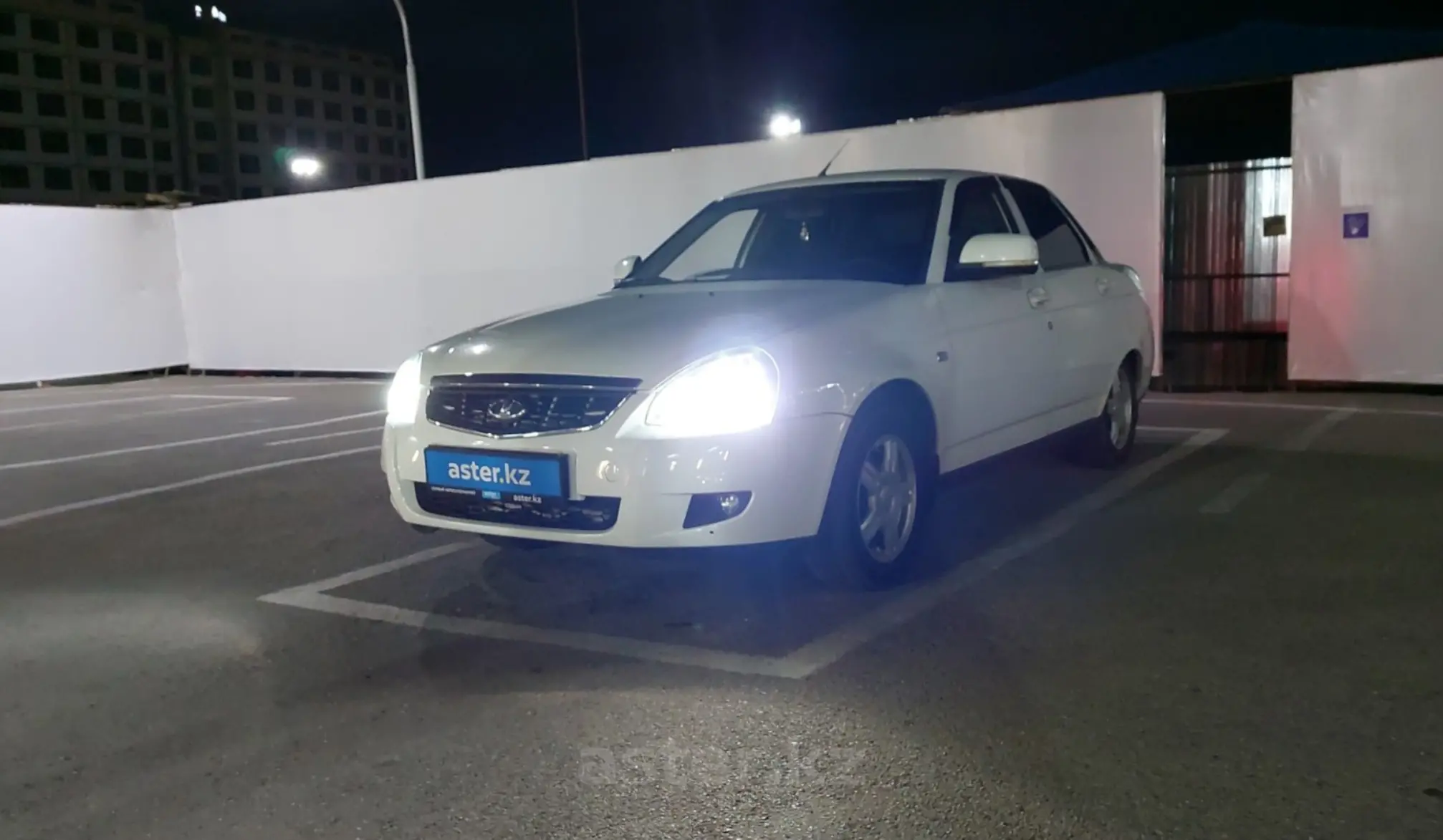 LADA (ВАЗ) Priora 2013