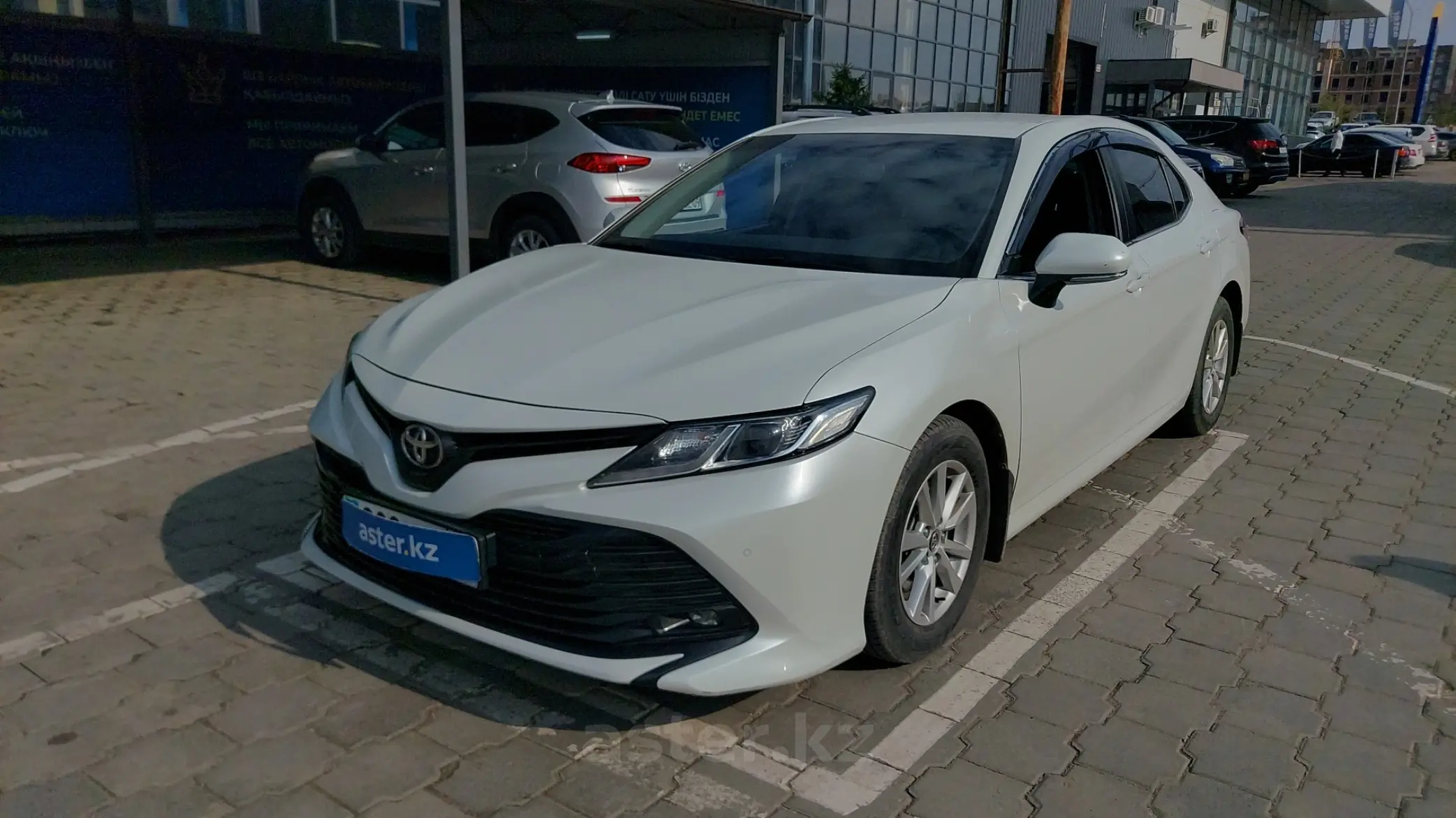 Toyota Camry 2019