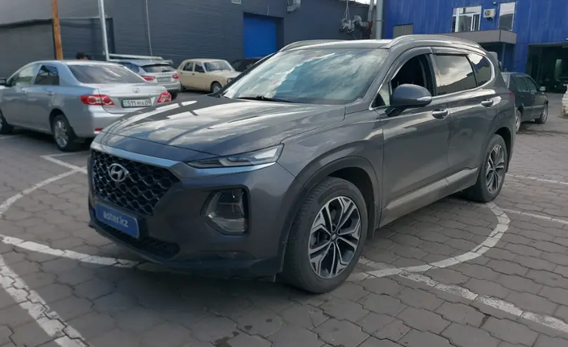 Hyundai Santa Fe 2019 года за 16 000 000 тг. в Караганда
