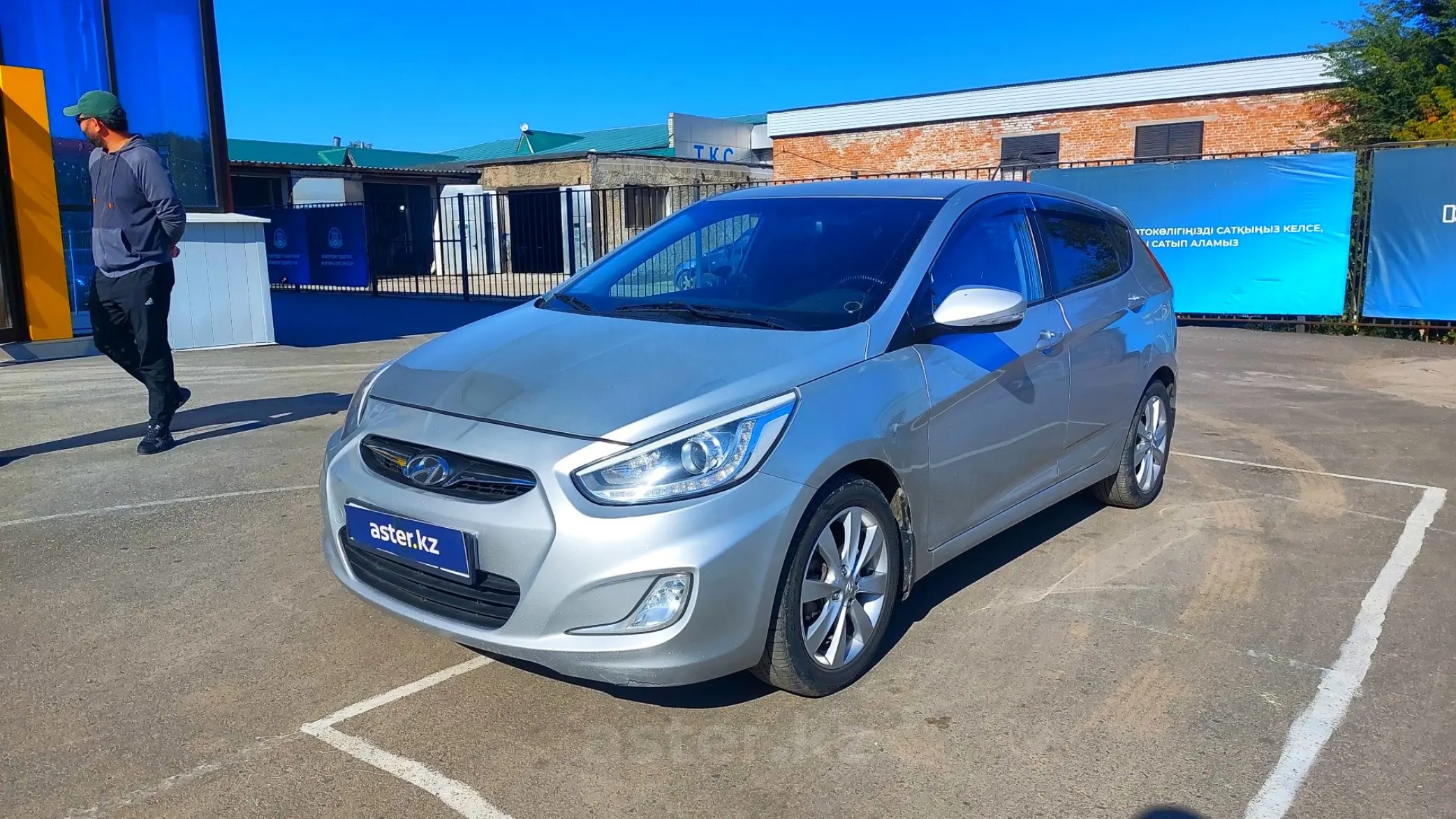 Hyundai Accent 2013