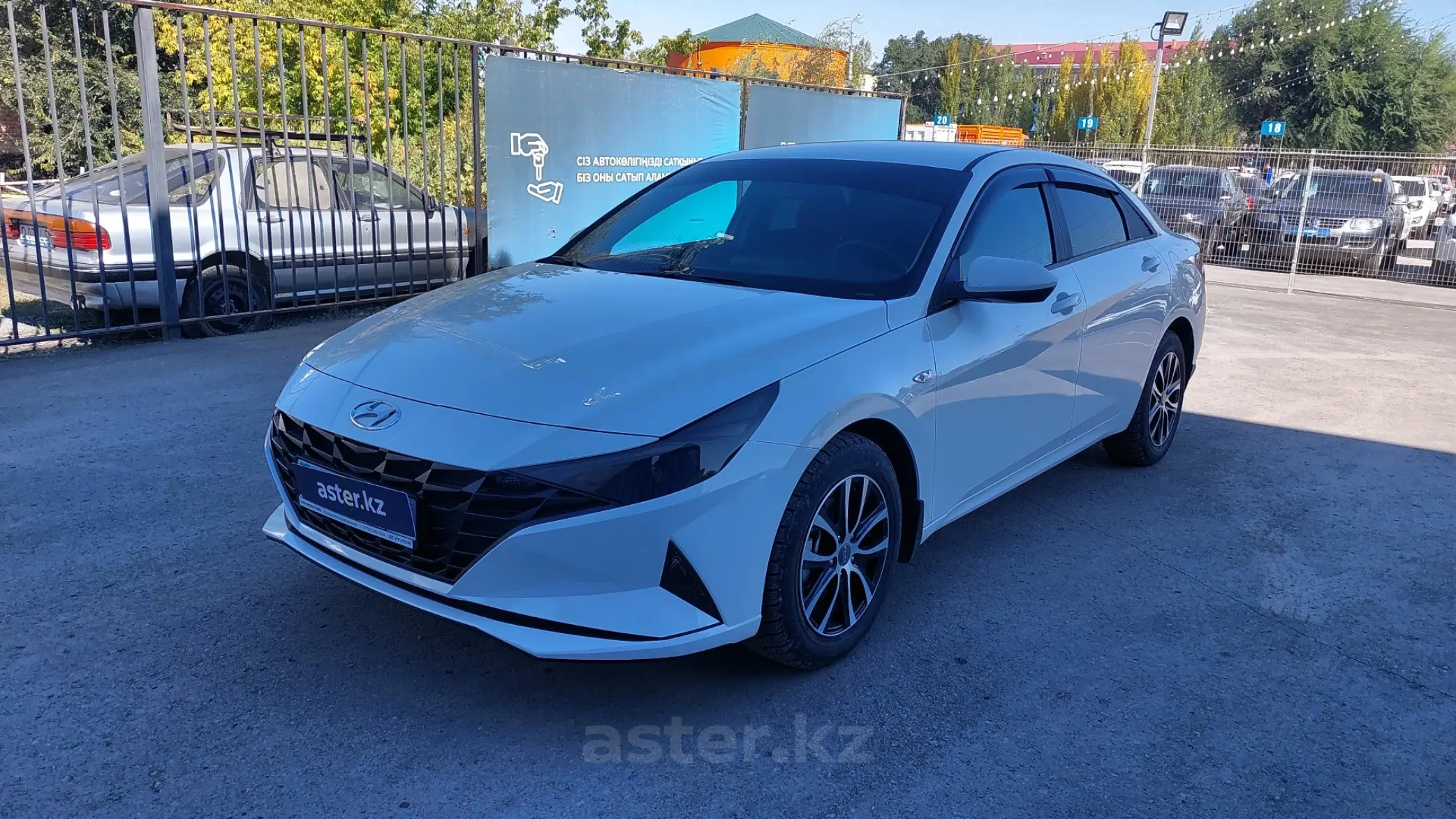 Hyundai Elantra 2021