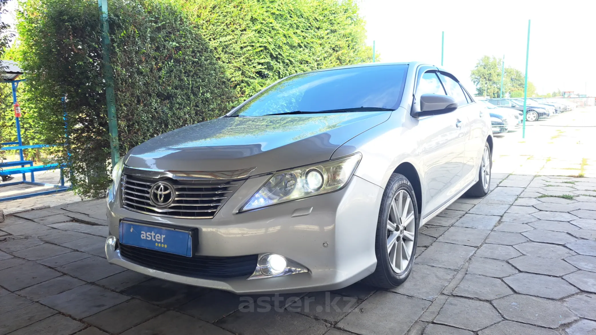 Toyota Camry 2011