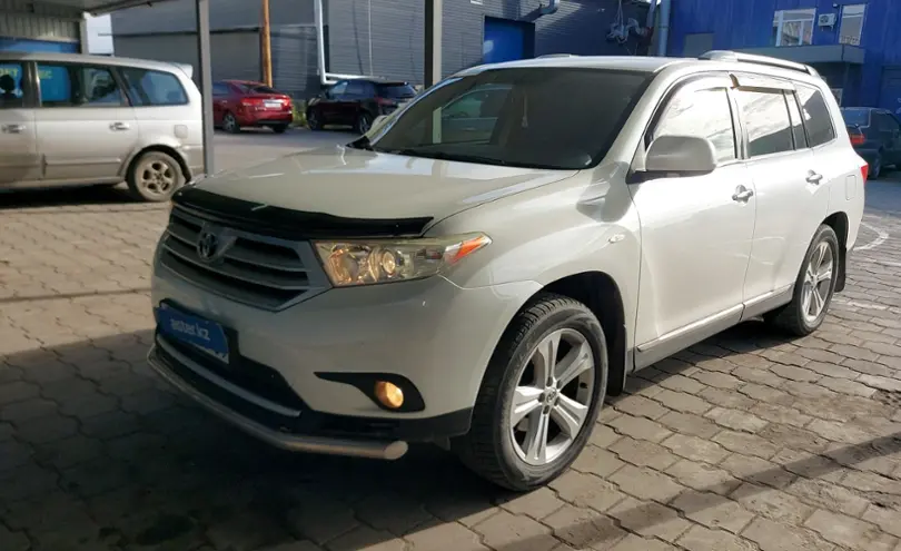 Toyota Highlander 2011 Р±РµР»С‹Р№