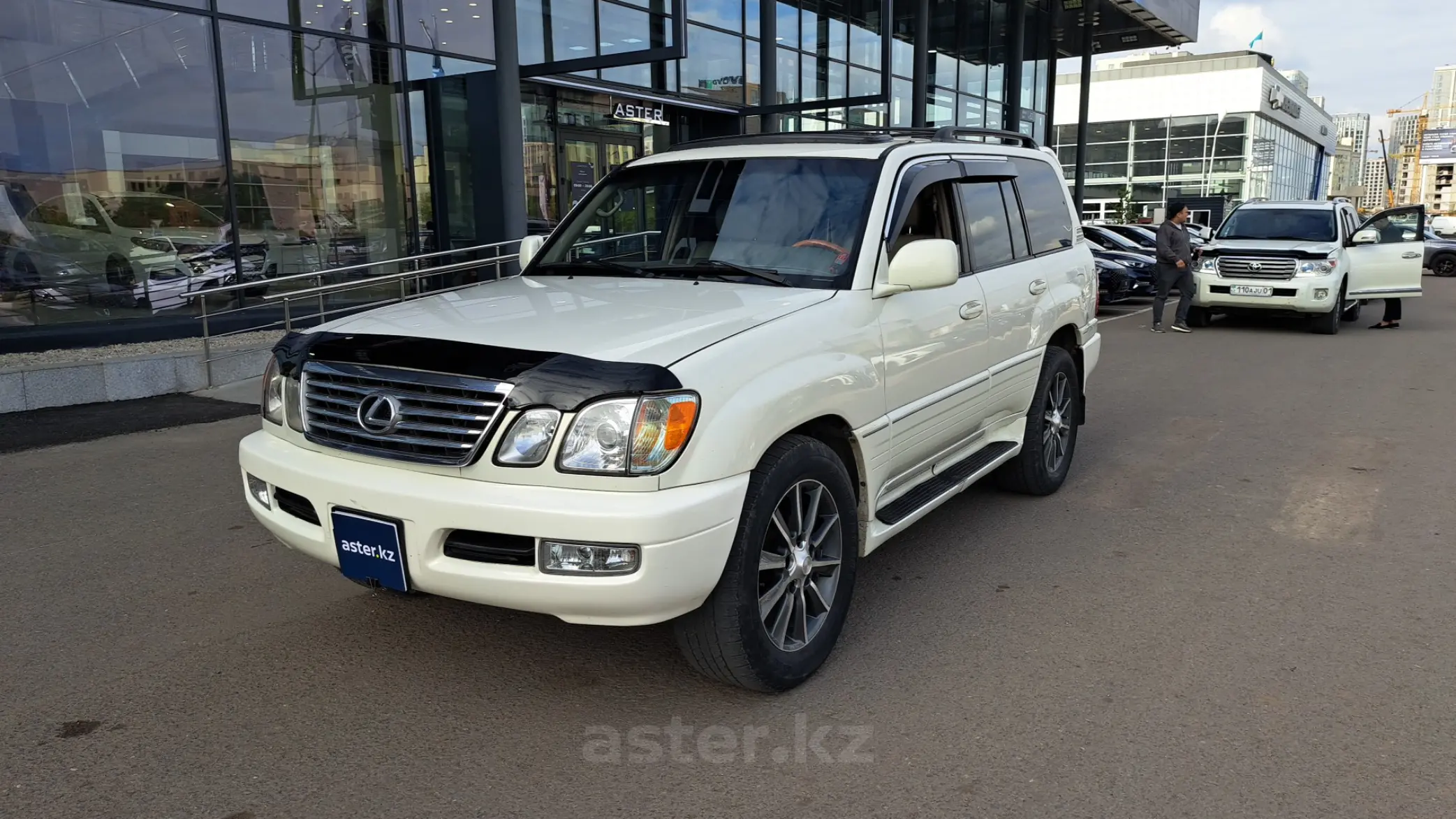 Lexus LX 2001